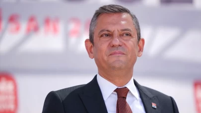 Özgür Özel, Ekrem İmamoğlu'nu bu sefer de faizler üzerinden aklamaya çalıştı!