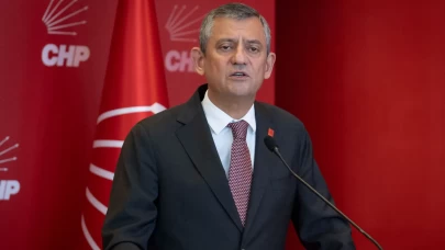 Özgür Özel "Kaynar sular başımdan döküldü" diyerek canlı yayında itiraf etti: Birtakım bilgiler var, iç açıcı değil