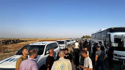 Süveyda'daki Bedevi ailelerin tahliyesi için kente giren konvoy bölgeden çıktı