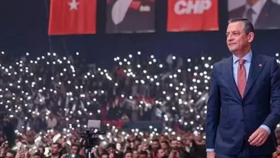 Siyasi gündem ısınıyor! CHP kurultay davasında yeni erteleme