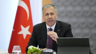 Bakan Yerlikaya: "Saraçhane’de Cumhurbaşkanına hakaret eden 42 şahıs hakkında adli işlem başlatıldı"