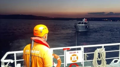 Çanakkale Boğazı’nda sürüklenen teknedeki 6 kişi kurtarıldı