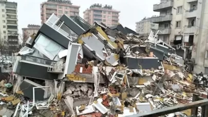 Depremde 35 kişinin öldüğü Ezgi Apartmanı davasında tahliye edilen sanığa yeniden tutuklama kararı