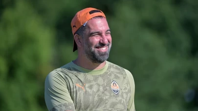 Arda Turan'dan Fenerbahçe’nin iki yıldızına kanca