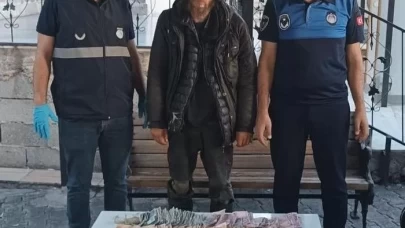 Dilencinin cebinden 20 bin lira çıktı