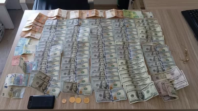 Kocaeli'de altın ve döviz çalan şahıs İzmir'de yakalandı