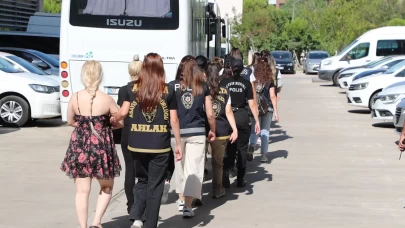 Fuhuş tuzağıyla gasp yapan 28 şüpheliye operasyon