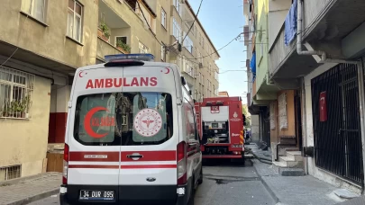Bağcılar’da 5 katlı binada yangın