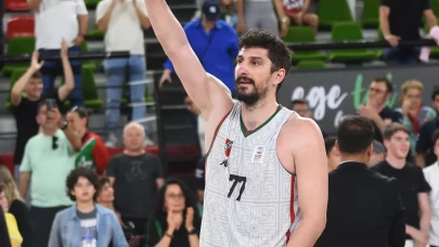 Galatasaray, Muhsin Yaşar ile 1 yıllık sözleşme imzaladı