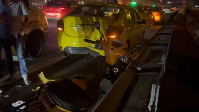 Bağcılar'da arıza nedeniyle emniyet şeridinde duran taksiye çarpan motosikletli yaralandı