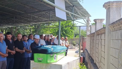 Vinçten düşen demirin altında kalan işçi öldü