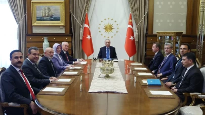 Cumhurbaşkanı Erdoğan, Kamu Başdenetçisi Akarca'yı kabul etti