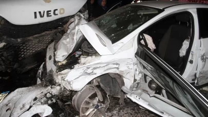 Konya'da 3 araç ile zincirleme kaza