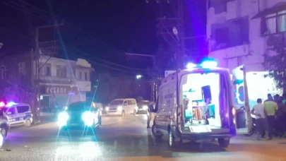 Hatay'da 2 motosikletin çarpıştığı kazada 3 kişi yaralandı