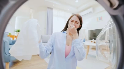 Çamaşır makinesi kokusu nasıl gider? Bir kaşığı yeter!