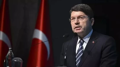 "Yanan her bir ağacın yerine binlercesini dikecek, ormanlarımızı yeniden yeşerteceğiz"