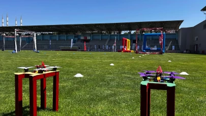 Türkiye'nin en hızlı drone pilotları İstanbul'da yarışıyor