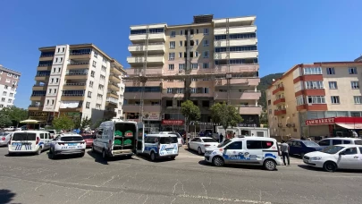 İskele kırıldı, işçiler yere çakıldı: 2 ölü, 1 yaralı