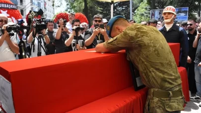Şehit Piyade Sözleşmeli Er Özkan Özkanlı'ya acı veda
