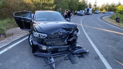 Derince'de iki otomobil çarpıştı: 1 yaralı