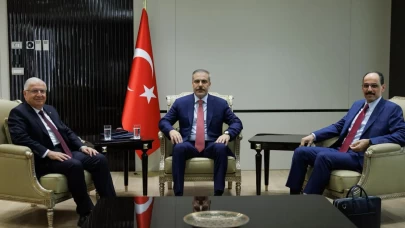 Dışişleri Bakanlığında 3’lü zirve