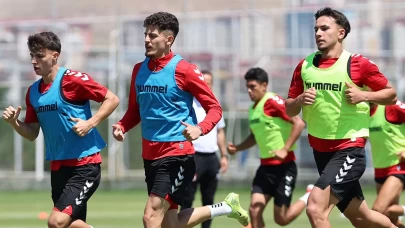 Sivasspor, hazırlıklarını çift antrenmanla sürdürüyor