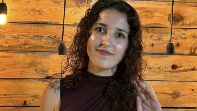 Bıçaklayıp öldürdü, başını kesmeye çalıştı!