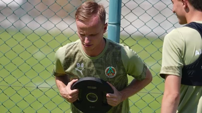 Hadergjonaj, en iyi sezonunu geçirmek için hazırlanıyor