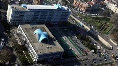 İBB'ye yönelik yolsuzluk soruşturması: Gözaltı sayısı 17'ye yükseldi