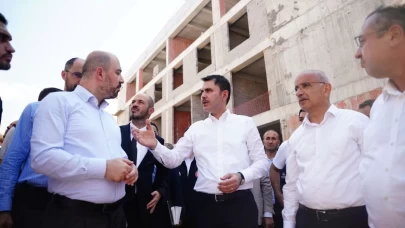 Bakan Kurum’dan müteahhitlere 24 saat uyarısı: Gerekeni yaparım