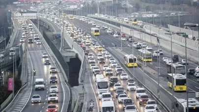 İstanbul'da trafik yoğunluğu yüzde 74'e çıktı