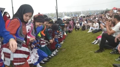 204. Sis Dağı Yayla Şenliğinde binlerce kişi bir araya geldi