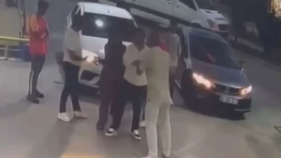 Sürücülerin şerit kavgası kanlı bitti: 1 yaralı