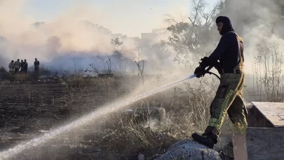 Beylikdüzü’ndeki otluk alan yangını kontrol altına alındı