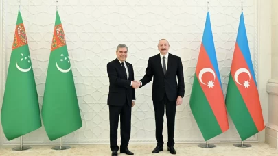 Aliyev ve Berdimuhammedov Bakü’de buluştu
