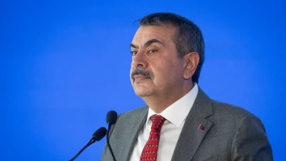 Yusuf Tekin, 'Geri zekalı'ya anlatır gibi anlatıyorum dedi, Özgür Özel anlamadı!