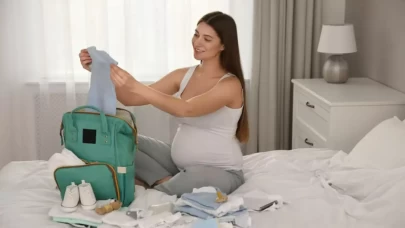 Doğum çantası hazırlığı: Annelere adım adım eksiksiz kılavuz!