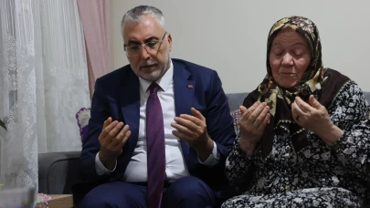 Bakan Işıkhan, 15 Temmuz şehidi Yakup Kozan'ın ailesini ziyaret etti