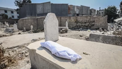 Filistin hükümeti: 100 binden fazla çocuk risk altında