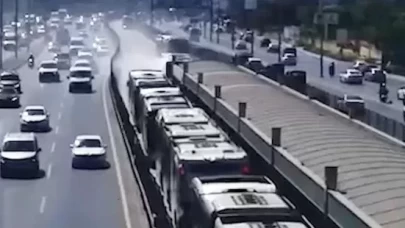 Metrobüste yangın paniği!