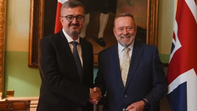 Dışişleri Bakan Yardımcısı Duran, Afrika konulu Diyalog Toplantısı için Londra’ya gitti