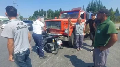 Akyazı'da tanker ile motosiklet çarpıştı: 1 yaralı