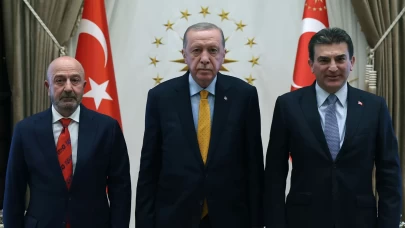 Cumhurbaşkanı Erdoğan, OYAK Yönetim Kurulu Başkanı Aksakallı'yı kabul etti