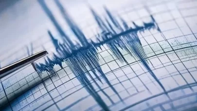 Kütahya'da iki dakika arayla peş peşe deprem