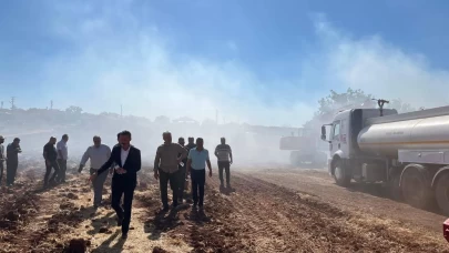 Yerleşim yerlerini tehdit eden yangına, havadan ve karadan müdahale edildi