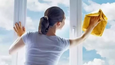 Rüyada Cam Silmek Ne Anlama Gelir? İşte Detaylı Yorumlar