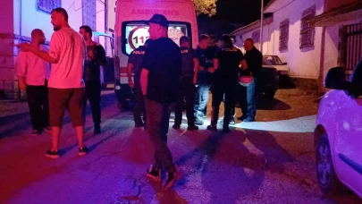 Çorum’da sokak ortasında silahlı saldırıya uğrayan adam bacağından yaralandı