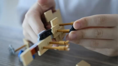 Bilişim ve Teknoloji Atölyesi, 3.500 depremzede öğrencinin yüzünü güldürdü