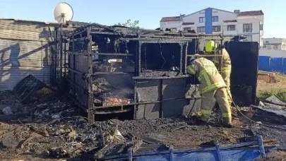 Erdek’te baraka yangını söndürüldü