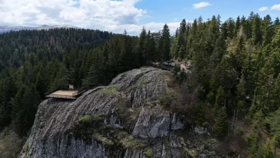 Ordu'da Çambaşı Yaylası'ndaki seyir terası turizmi canlandırdı